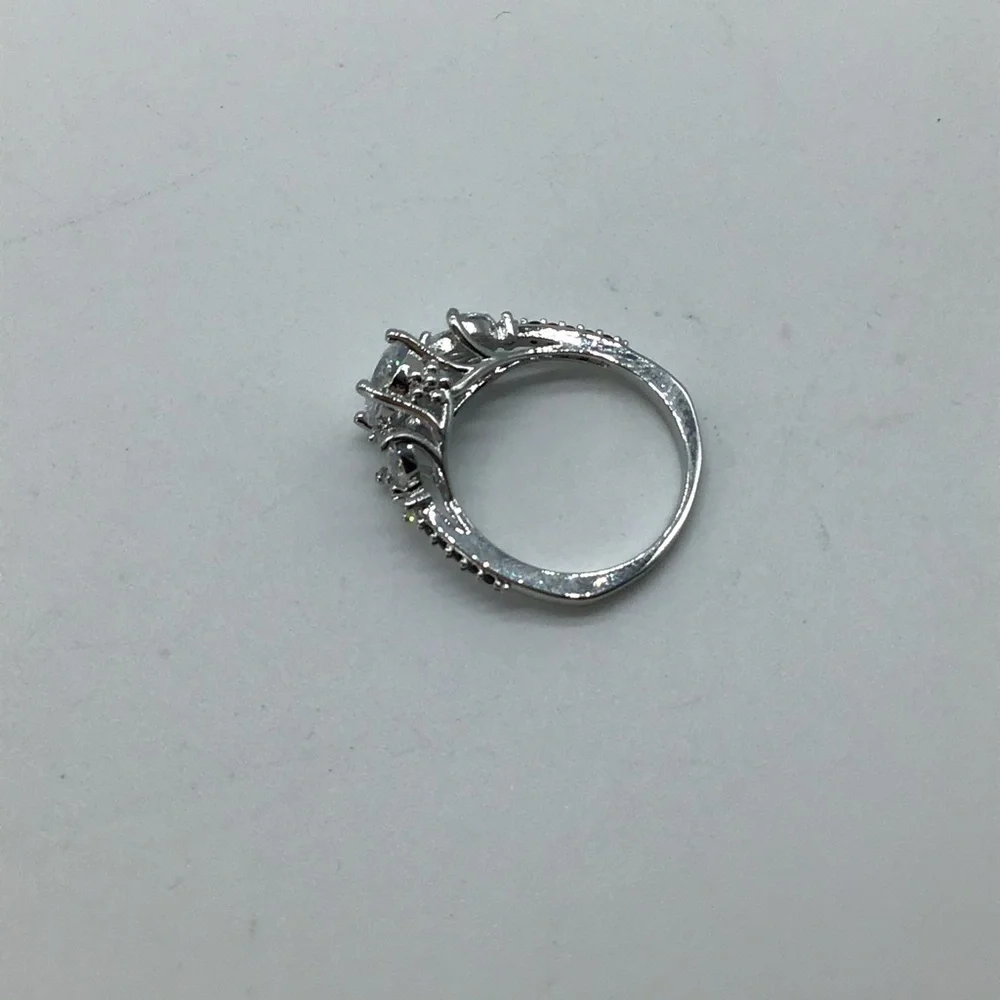 New white crystal fashion engagement ring size 7 - Picture 8 of 16
